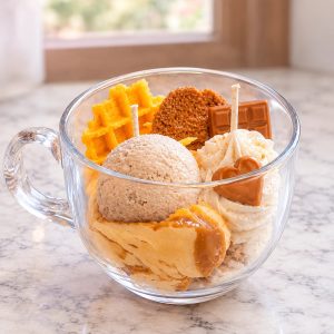 Vela Caprichos en Taza de calabaza con helado, gofre, galleta, chocolate y nata